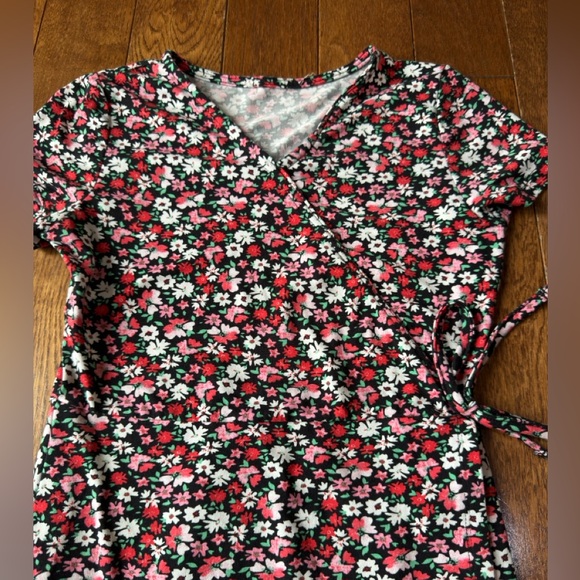 Girls wrap style dress - Picture 4 of 7